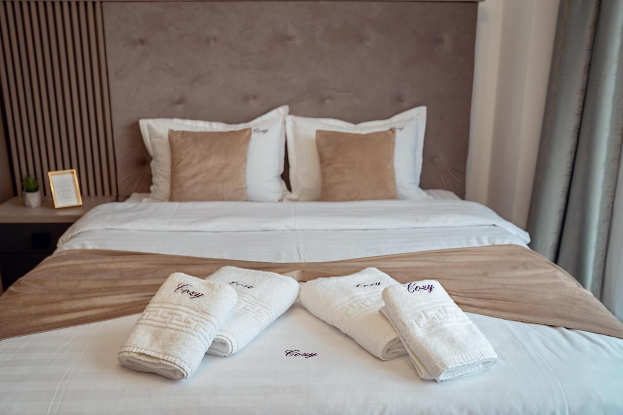 Cozy Aparthotel - Ultracentral Luxury Apartments Iasi Luaran gambar