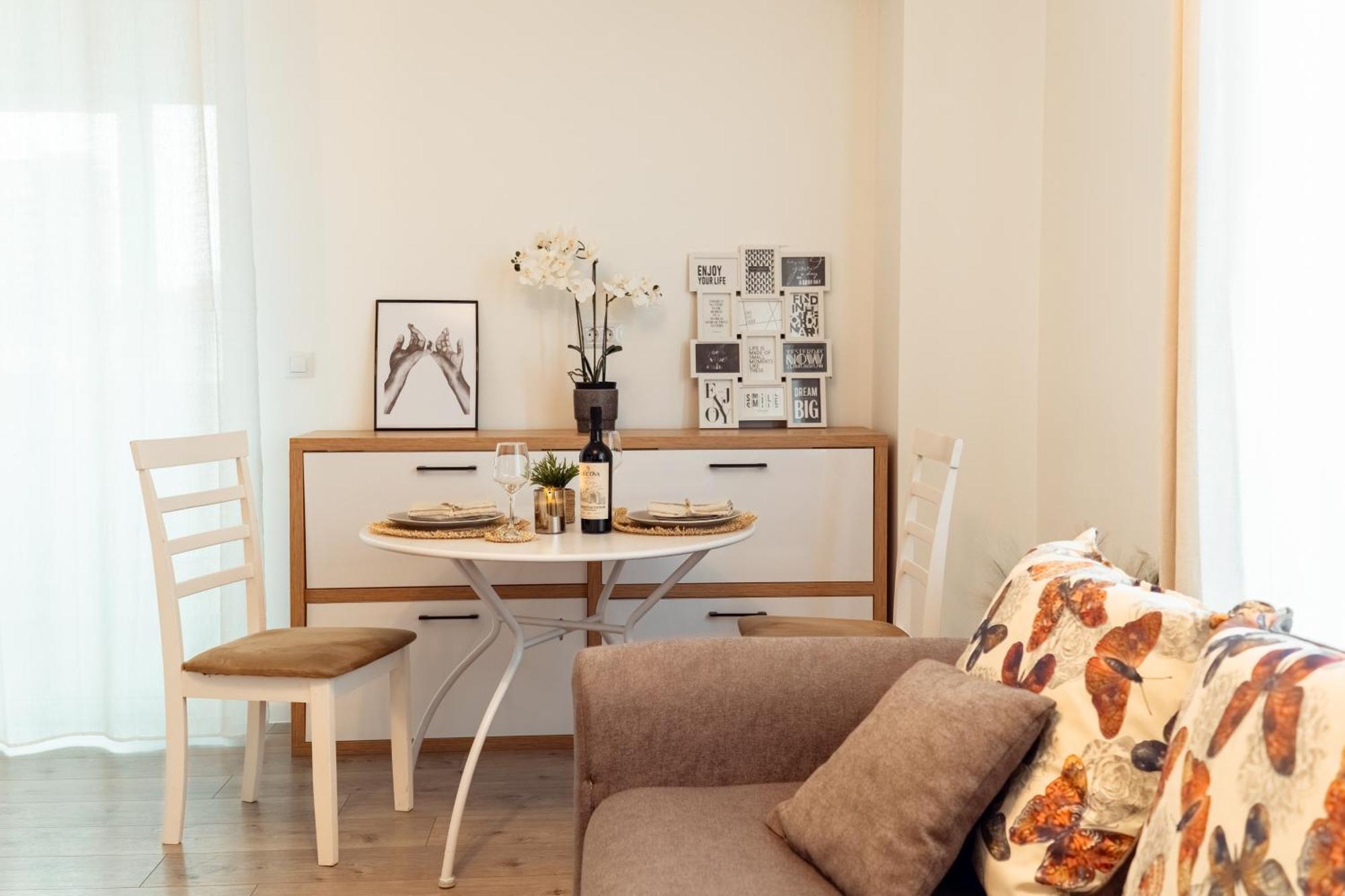 Cozy Aparthotel - Ultracentral Luxury Apartments Iasi Luaran gambar